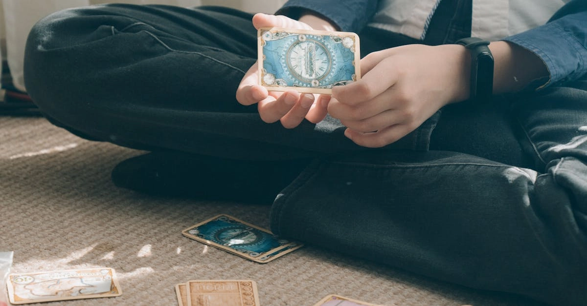 Игровые симуляции для развития навыков выживания и стратегического мышления